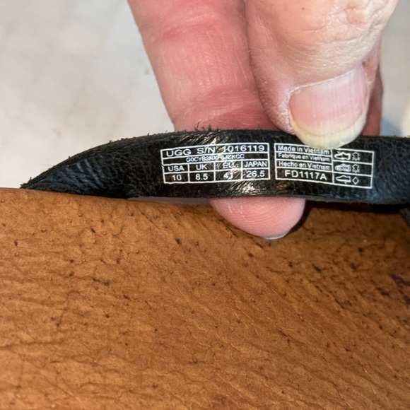 Ugg Black Leather Straps And Jute Flip Flop Sandals - Picture 12 of 12